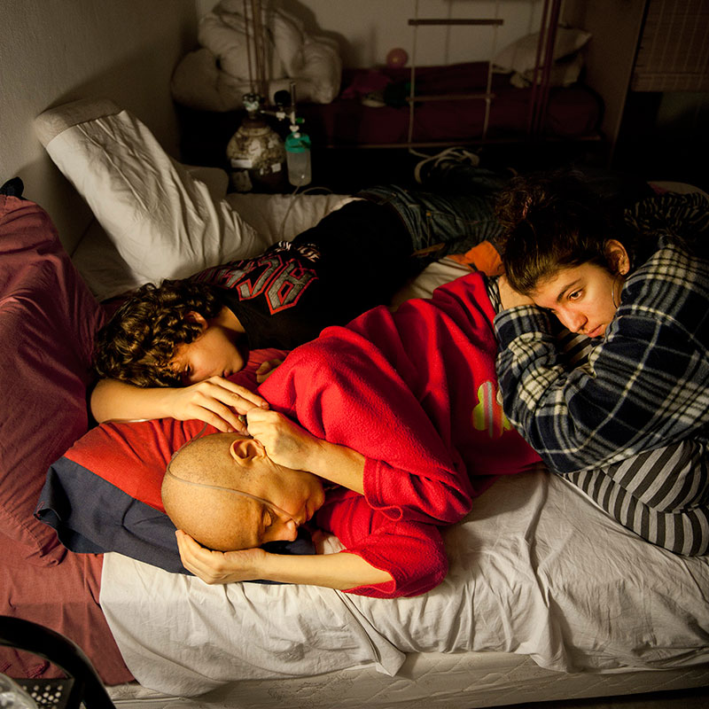 Bea, Juli y Tomás, julio 2010.